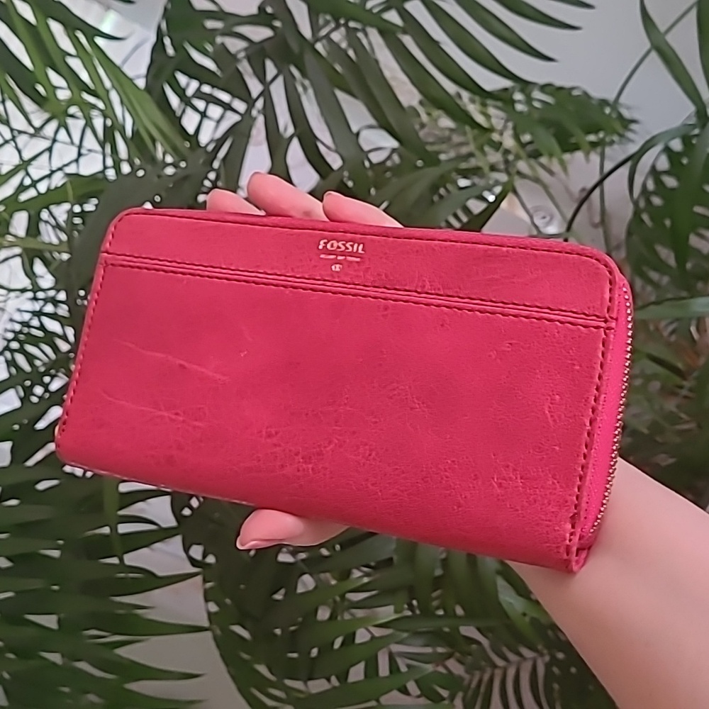 Fossil Leather Wallet ❤️
